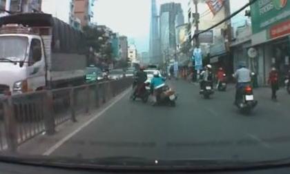 Clip giật dây chuyền ở TP.HCM lên trang LiveLeak