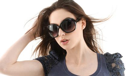 Kính râm, đôi mắt và phụ nữ