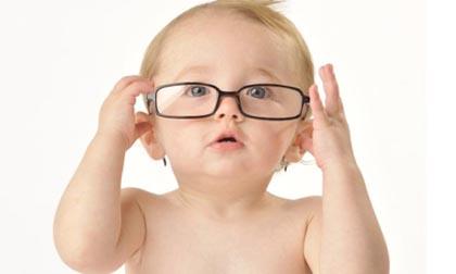 8 bí quyết mẹ cần biết để tránh bệnh về mắt cho trẻ sơ sinh