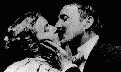 10 bứt phá đầu tiên gây chấn động lịch sử điện ảnh thế giới