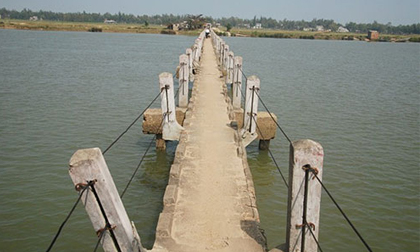 16 người đã tử nạn trên cây cầu 'vĩnh biệt'