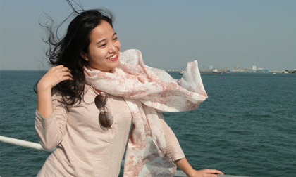 MC Én vàng Hồng Phượng đón xuân cùng các chiến sĩ nhà giàn DK1