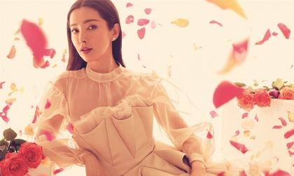 Lý Băng Băng 'đọ' vẻ diễm lệ, kiêu kỳ với hoa hồng