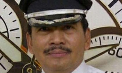 Vì sao cơ trưởng QZ8501 bỏ ghế lái trước khi máy bay rơi?