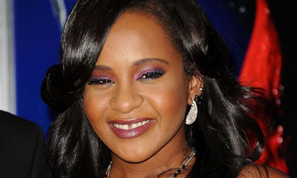 Não của con gái Whitney Houston không hoạt động sau khi vào viện