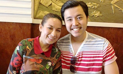 Vũ Hoàng Việt quá bất ngờ khi gặp lại Phi Nhung 