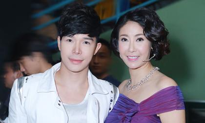 Nathan Lee tình tứ bên Hoa hậu Hà Kiều Anh