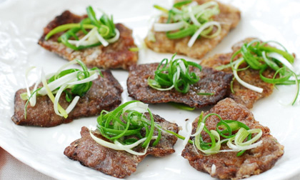 Thịt bò tẩm bột chiên nóng hổi