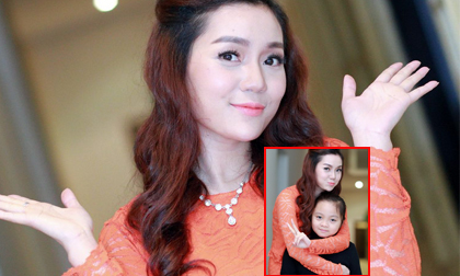 Ngọc Anh trẻ trung bên con gái lớn như thiếu nữ