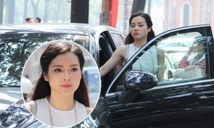 Bắt gặp Phương Trinh Jolie lái siêu xe 9 tỷ đi mua thư pháp 