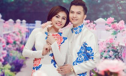 Vắng bạn trai, Vân Trang tình tứ đón Tết bên Nam Cường 