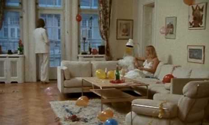 Lắng nghe ca khúc 'Happy new year' huyền thoại nhân dịp năm mới 2015