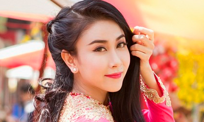 Diễn viên Hà Minh Ngọc trải lòng khi đón Tết xa quê