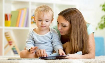 Những thói quen của bố mẹ vô tình làm hư trẻ