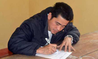 Ghen tuông, vác súng bắn chết hàng xóm đêm giao thừa