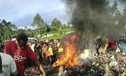 Những hủ tục giết phù thủy dã man ở nhiều nước trên thế giới