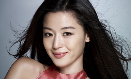 Jun Ji Hyun đẹp tinh khôi trong hậu trường chụp ảnh