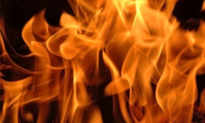 Mâu thuẫn nợ nần, tưới xăng thiêu sống đối thủ