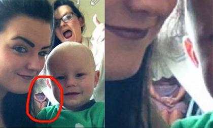 Phát hiện con ma mặc áo tím khi chụp ảnh 