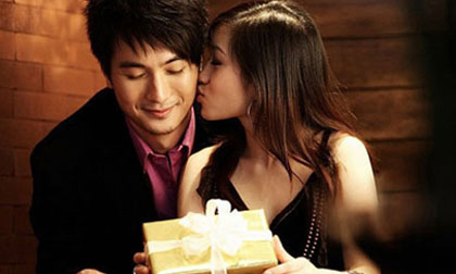 Đau khổ vì bạn trai lợi dụng lừa tiền