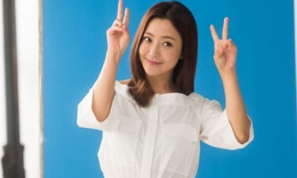 Kim Hee Sun trẻ trung trong loạt ảnh hậu trường