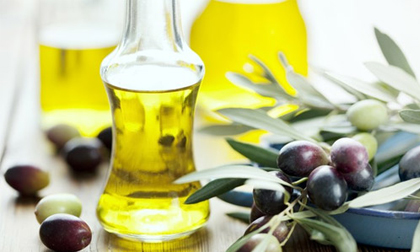 14 cách làm đẹp từ đầu tới chân với dầu oliu