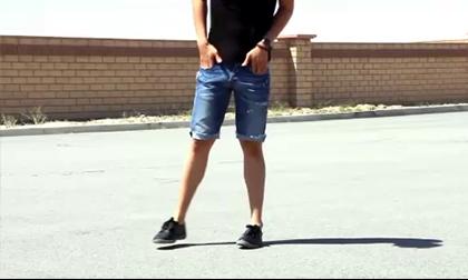 Chế quần lửng cực kỳ đơn giản chỉ trong 10 phút