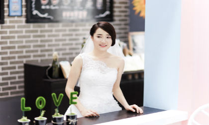 Phim Tuổi thanh xuân: Nhã Phương khoe clip chụp ảnh cưới xinh lung linh