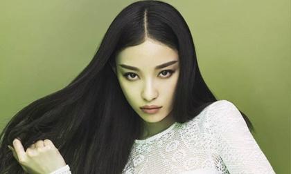 Nghê Ni đẹp sắc sảo, lạnh lùng trên tạp chí