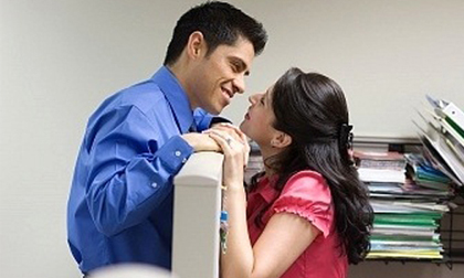 Chuyện dở khóc dở cười của những ông chồng lấy 'gái cơ quan'