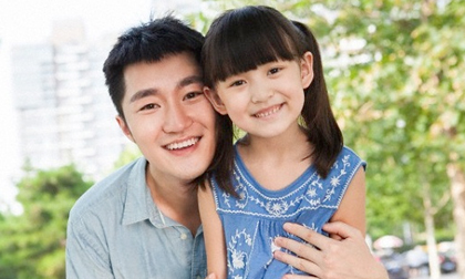 Vợ mất, tôi phải giả gái suốt hơn 4 năm qua để làm mẹ của con gái