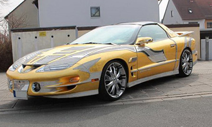 Xe đời cổ dát vàng có giá đắt hơn siêu xe Bugatti Veyron