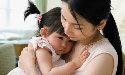 Khổ tâm vì chồng thành kiến với con gái