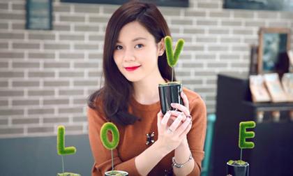 Cô chủ 9x xinh như mộng sở hữu 2 quán cà phê tiền tỷ