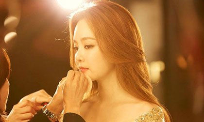 Chae Rim đẹp không tì vết trong loạt ảnh hậu trường