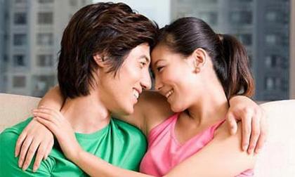 Mặc cảm khi yêu người đàn ông kém gần chục tuổi