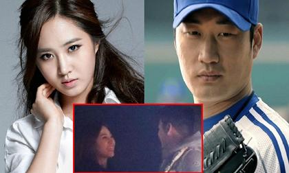 Yuri (SNSD) hẹn hò với cầu thủ bóng chày Oh Seung Hwan