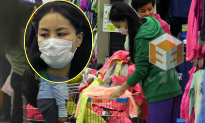 Vương Phi mặc lôi thôi đi mua 'núi' hàng bình dân