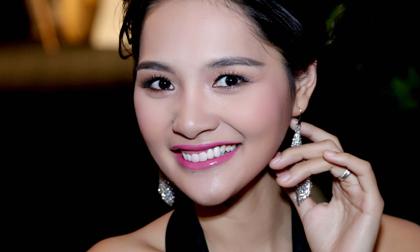 Hoa hậu Hương Giang khoe vẻ đẹp ‘vạn người mê’