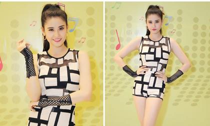 Trương Quỳnh Anh khoe chân dài miên man như người mẫu