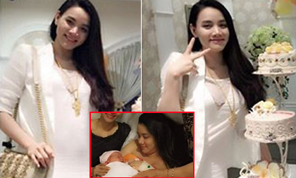 Trang Nhung điệu đà mừng thôi nôi con gái