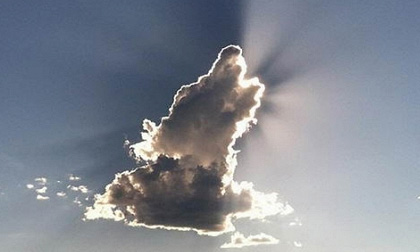 Chộp lại khoảnh khắc cực đẹp từ những đám mây