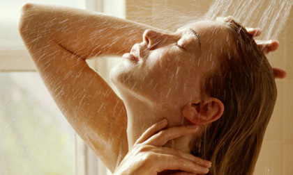 Vì sao mùa hè tắm nước lạnh là tốt nhất cho cơ thể?