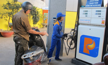 Tình huống khó: Quyết tăng giá xăng 3.500 đồng?