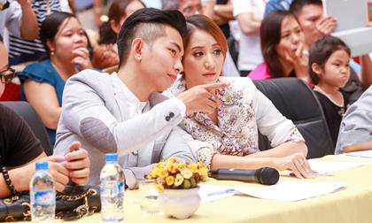 Khánh Thi – Phan Hiển tình tứ và kết hợp ăn ý trên ‘ghế nóng’