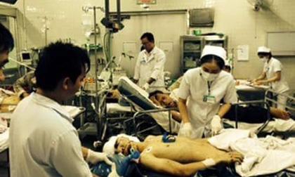 Câu chuyện đêm trực của một bác sĩ lấy nước mắt hàng nghìn dân mạng