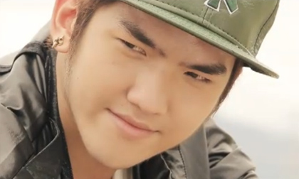 Ca sĩ mới nổi Đình Phong hứa hẹn “khuấy đảo” thị trường âm nhạc Việt