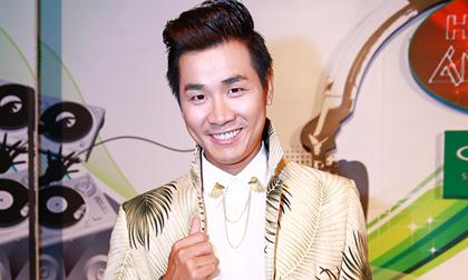 Nguyên Khang lên tiếng về ‘tai nạn’ thời trang