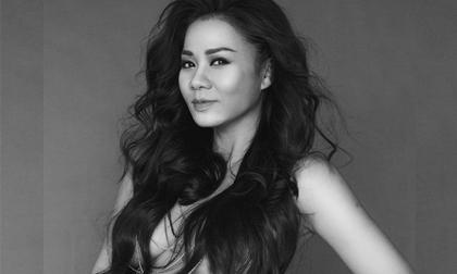 Thu Minh cởi áo khoe bụng bầu 8 tháng