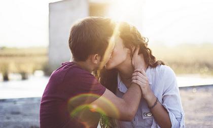 Dấu hiệu cho thấy nàng đang muốn hôn bạn